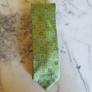 🌞Michael kors lime green neck tie...100%silk